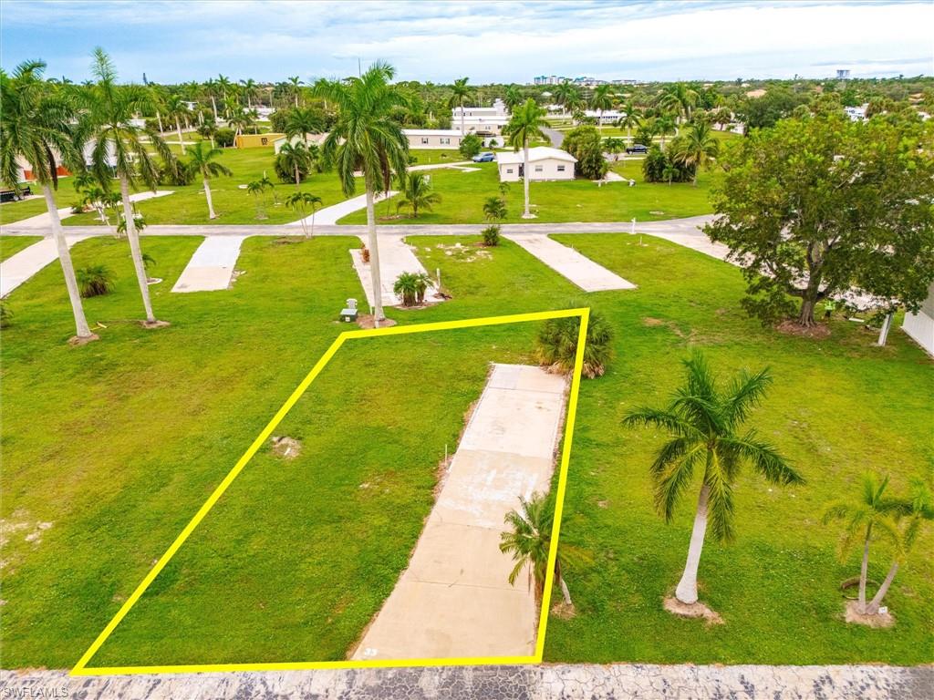 PLANTATION ESTATES MOBILE HOME - Land