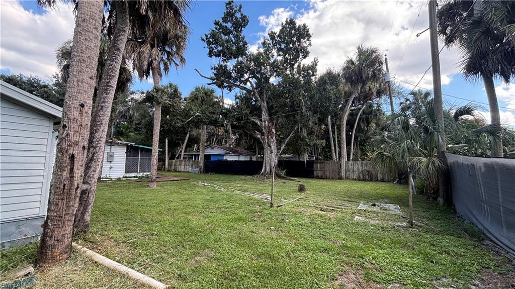 RUSSELL PARK - Residential