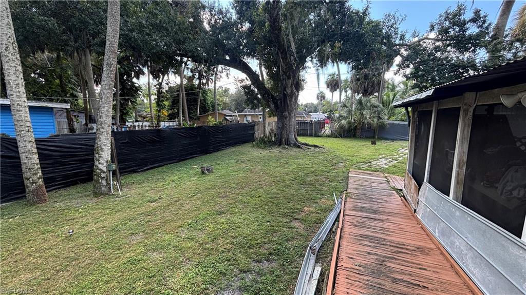 RUSSELL PARK - Residential