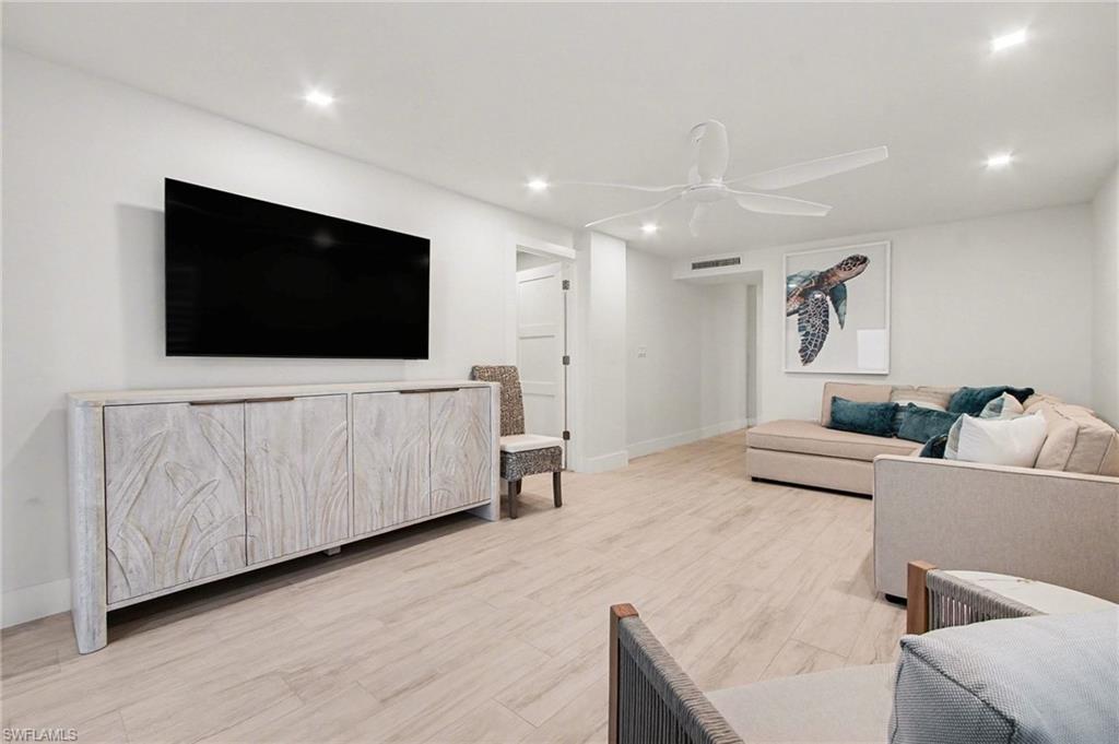 CASA BONITA II - Residential Lease