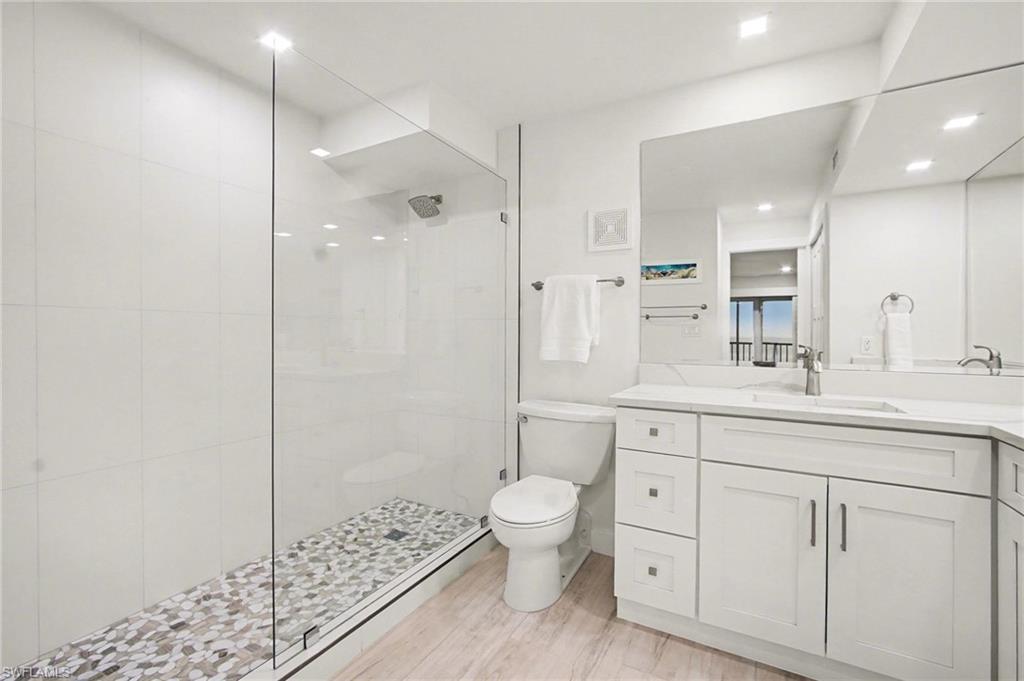 CASA BONITA II - Residential Lease