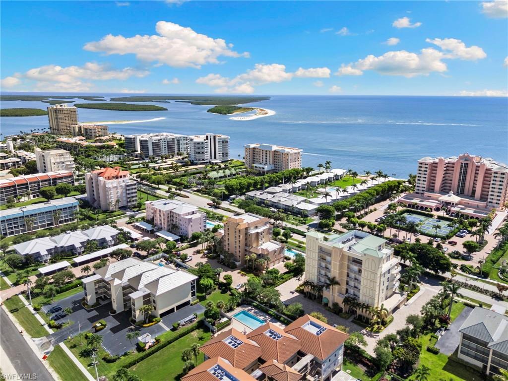 SURFWALK - Residential