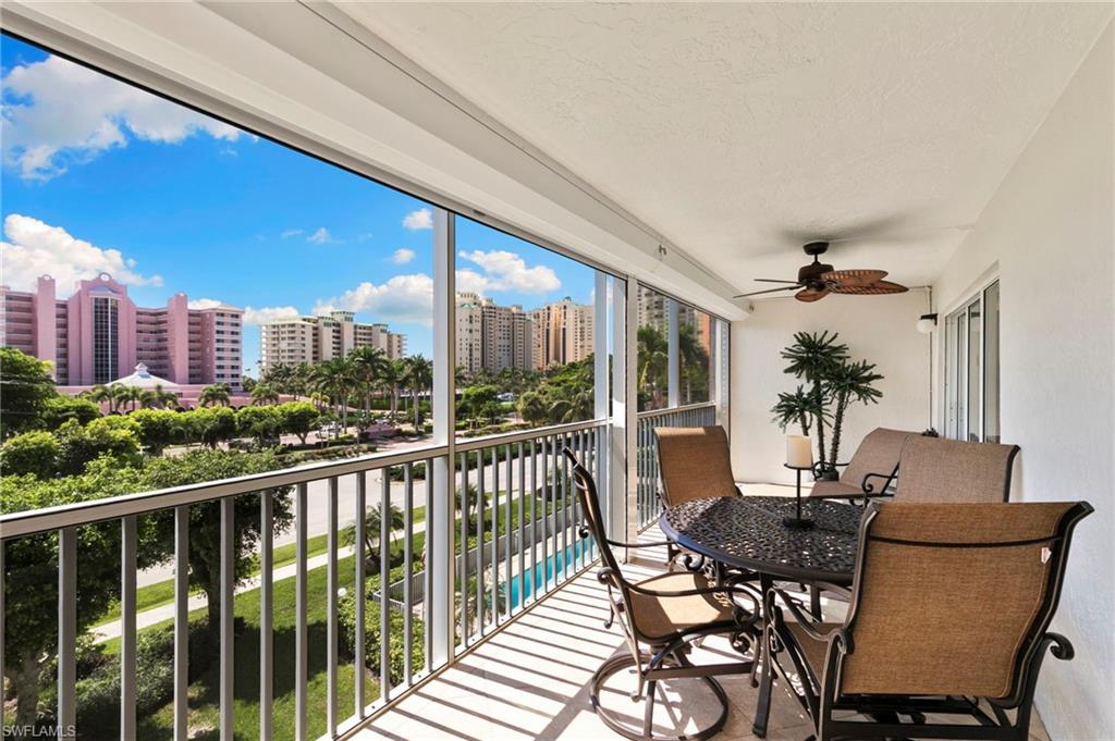 SURFWALK - Residential