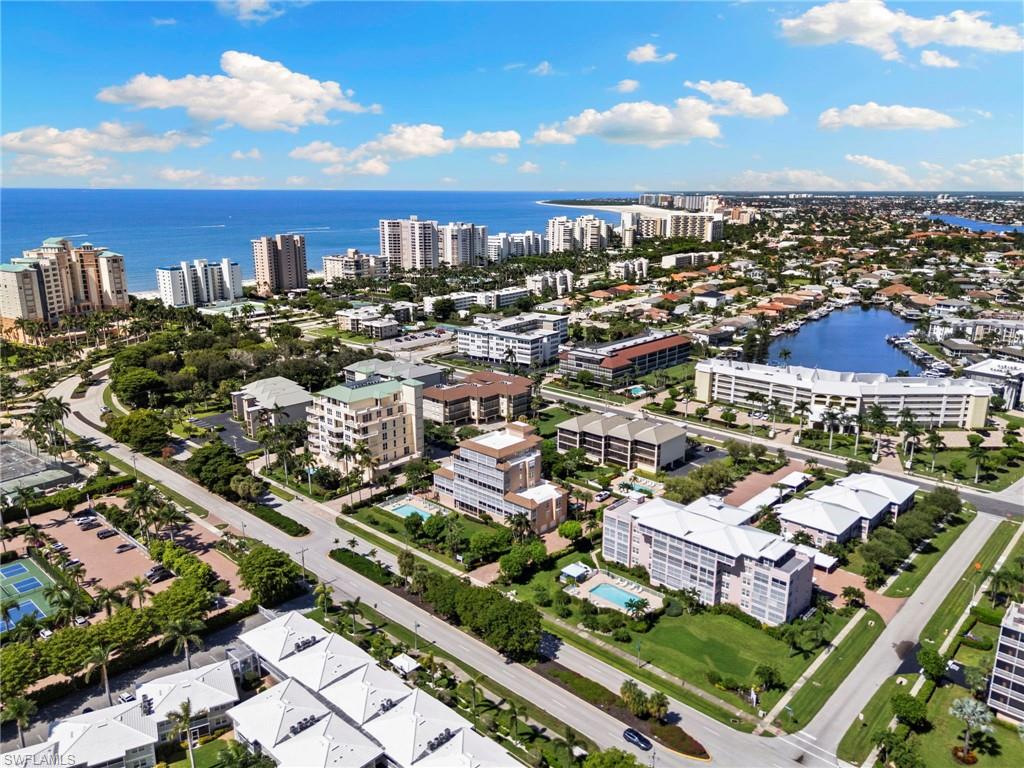SURFWALK - Residential