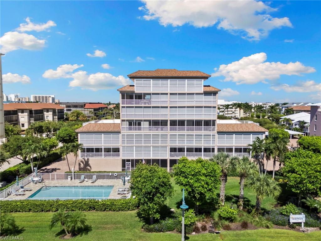 SURFWALK - Residential