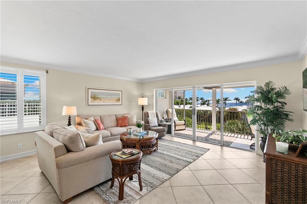SURFWALK - Residential