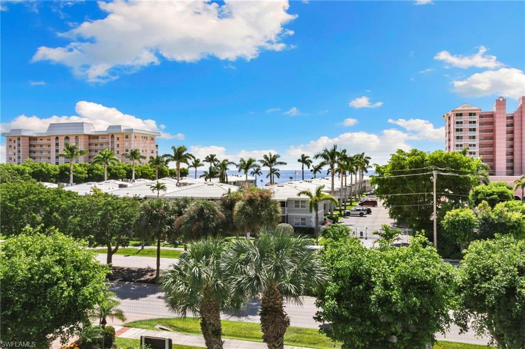 SURFWALK - Residential