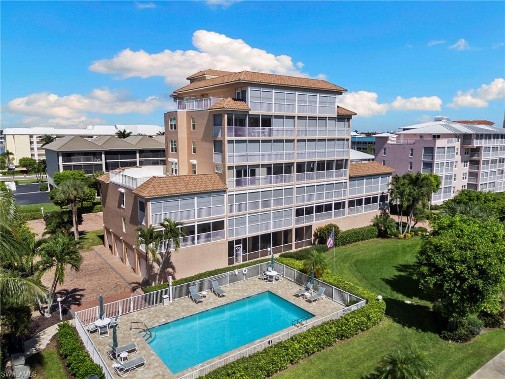 SURFWALK - Residential