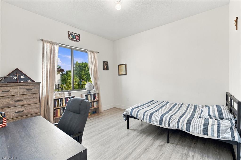 MAPLE RIDGE - Residential
