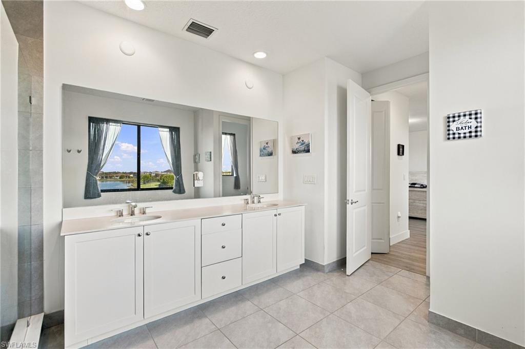 MAPLE RIDGE - Residential