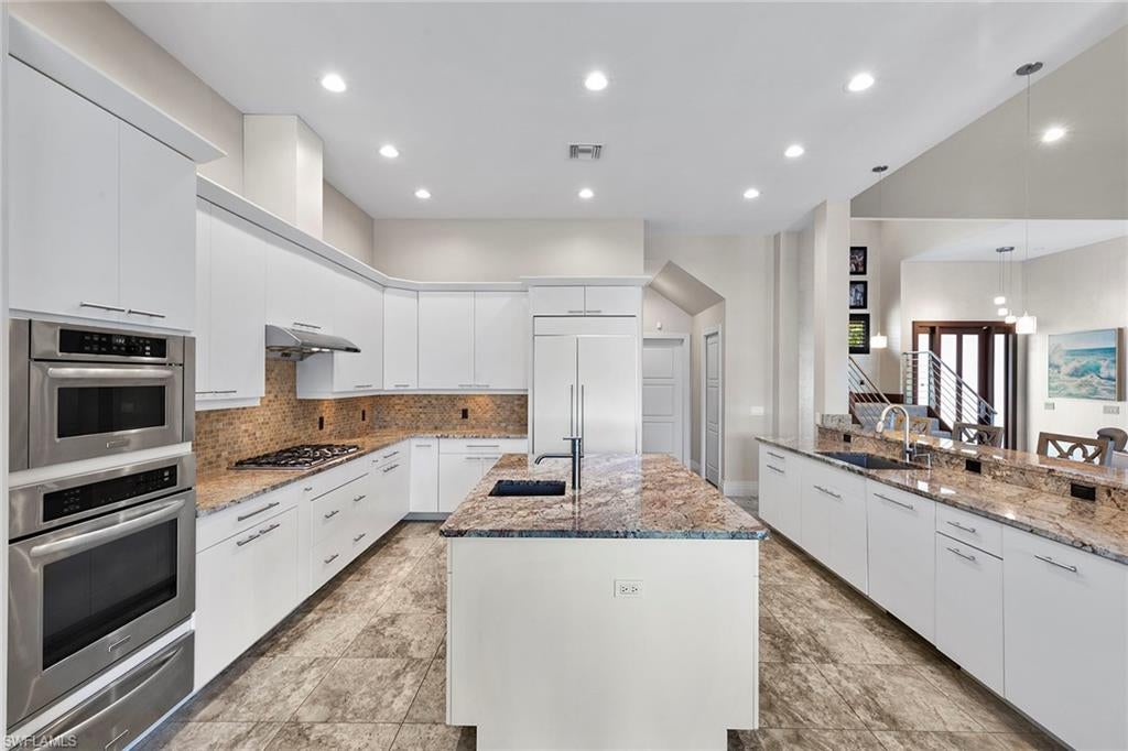 MARCO ISLAND - Residential