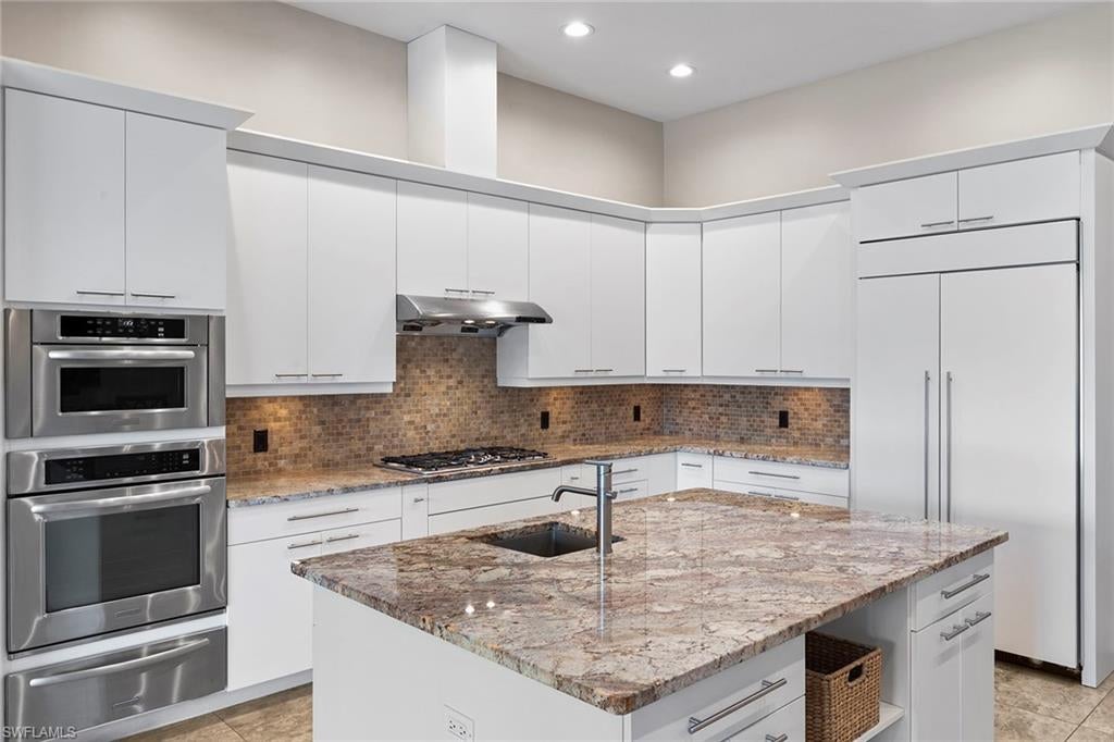 MARCO ISLAND - Residential