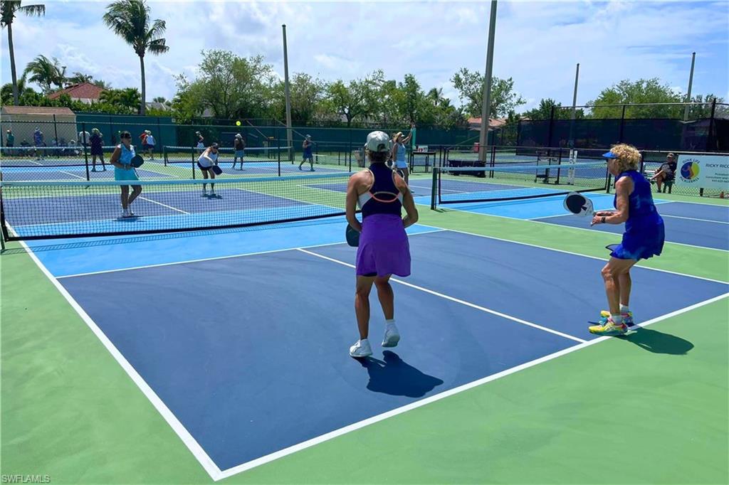 COURTSIDE LANDINGS LAND CONDO - Residential
