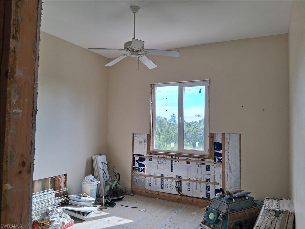 SANIBEL WOODLANDS UNREC - Residential