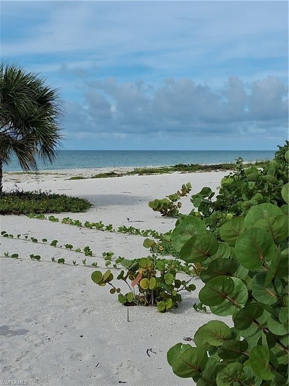 SANIBEL WOODLANDS UNREC - Residential