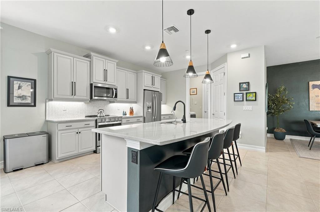 HICKEY CREEKSIDE - Residential