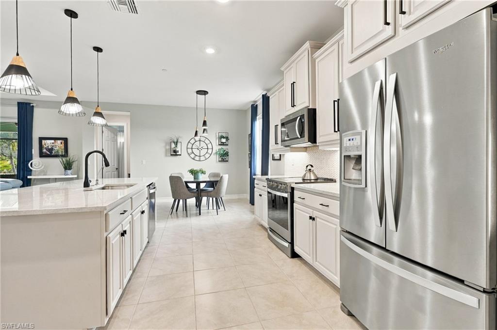 HICKEY CREEKSIDE - Residential