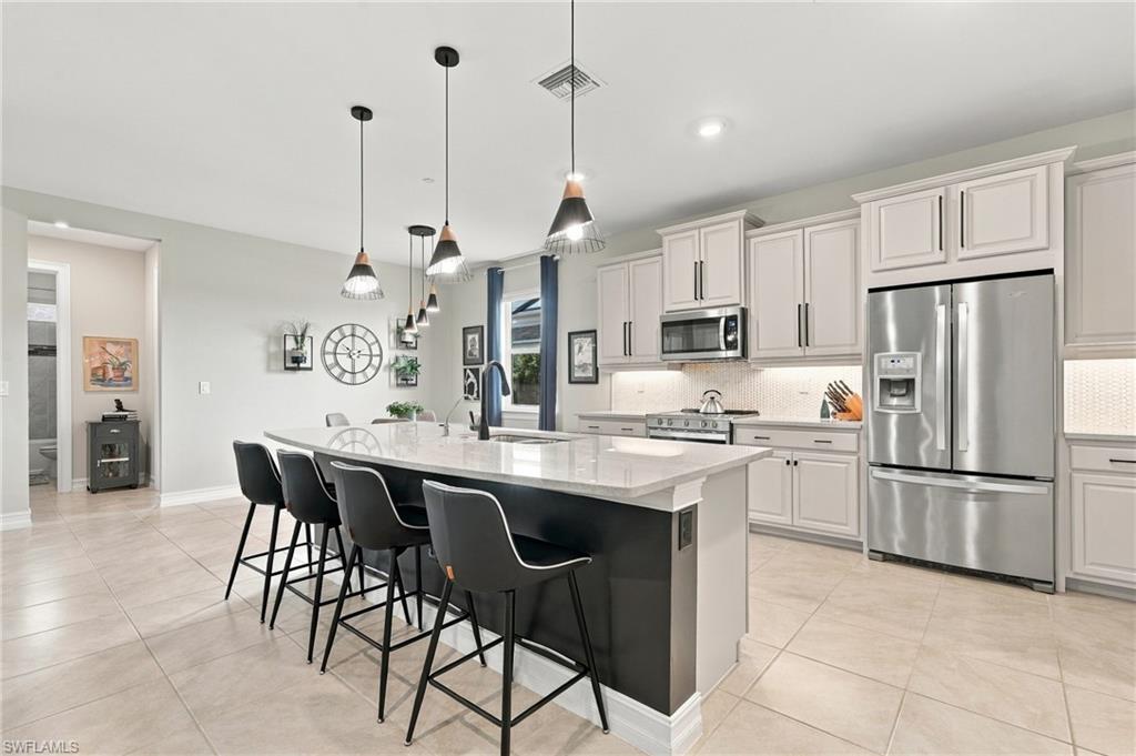 HICKEY CREEKSIDE - Residential