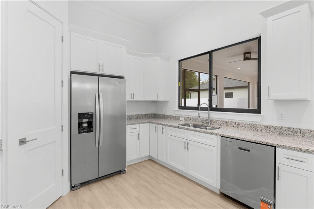 GOLDEN GATE ESTATES - Residential