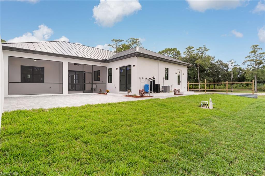 GOLDEN GATE ESTATES - Residential