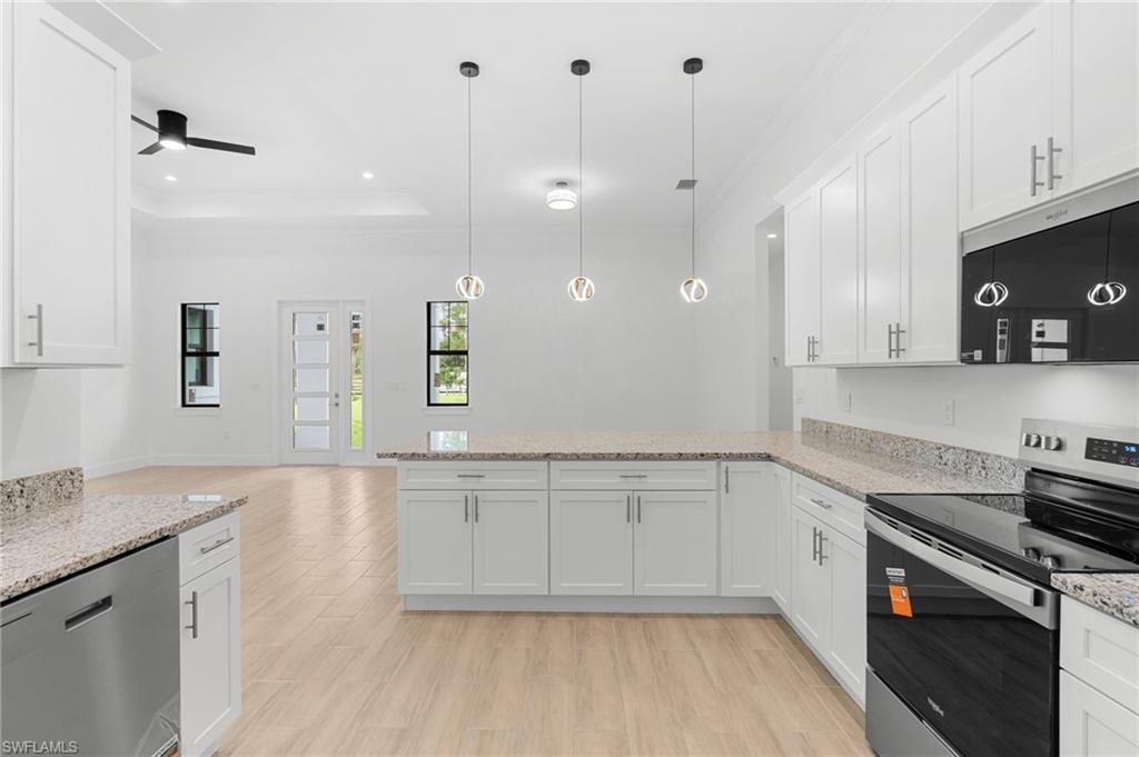 GOLDEN GATE ESTATES - Residential