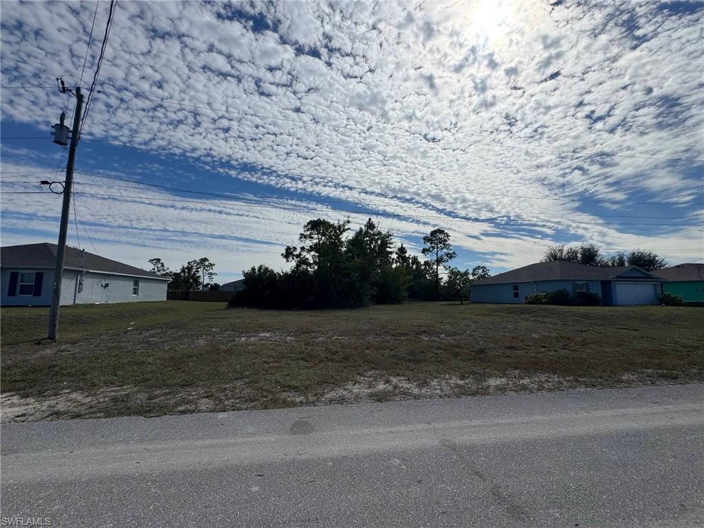 CAPE CORAL - Land