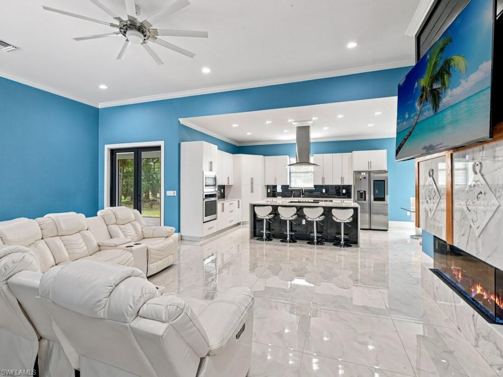GOLDEN GATE ESTATES - Residential