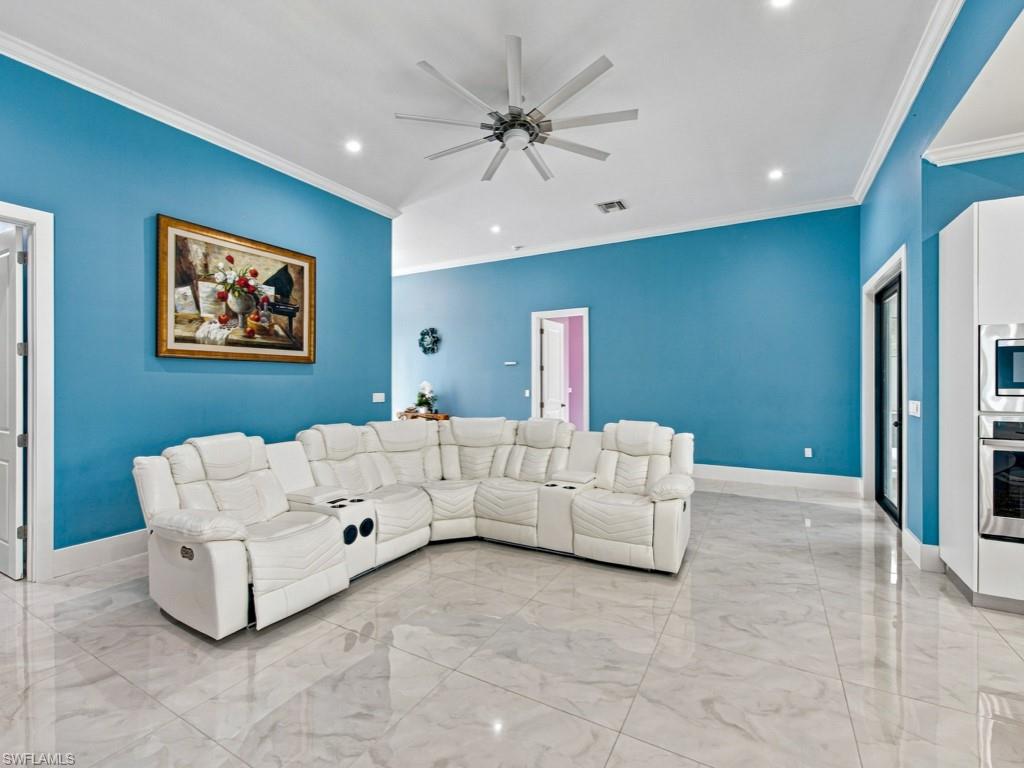 GOLDEN GATE ESTATES - Residential