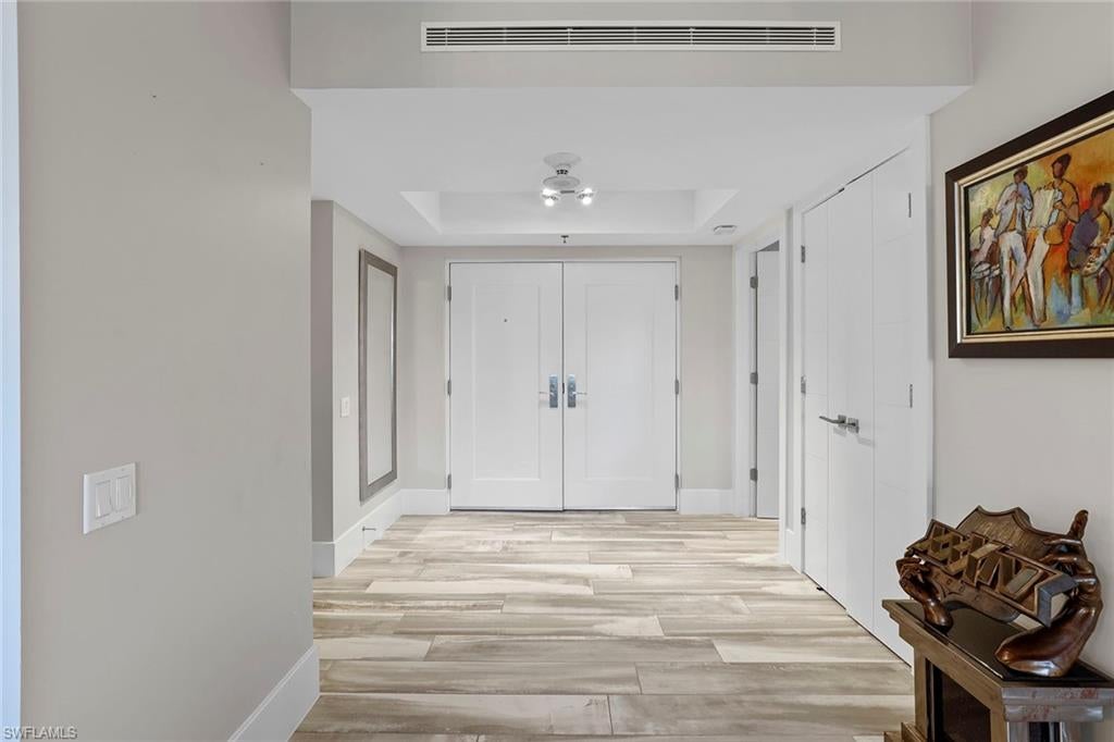 MONACO BEACH CLUB - Residential