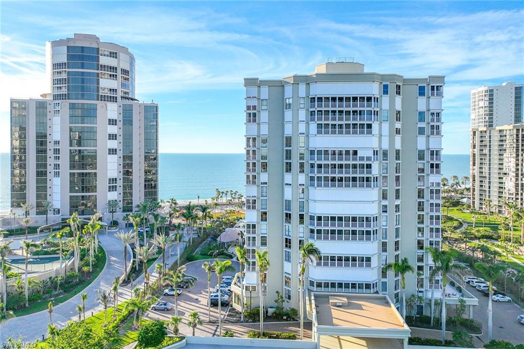 MONACO BEACH CLUB - Residential