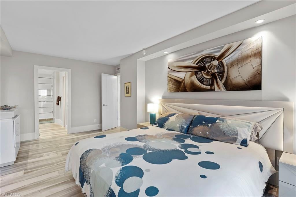 MONACO BEACH CLUB - Residential
