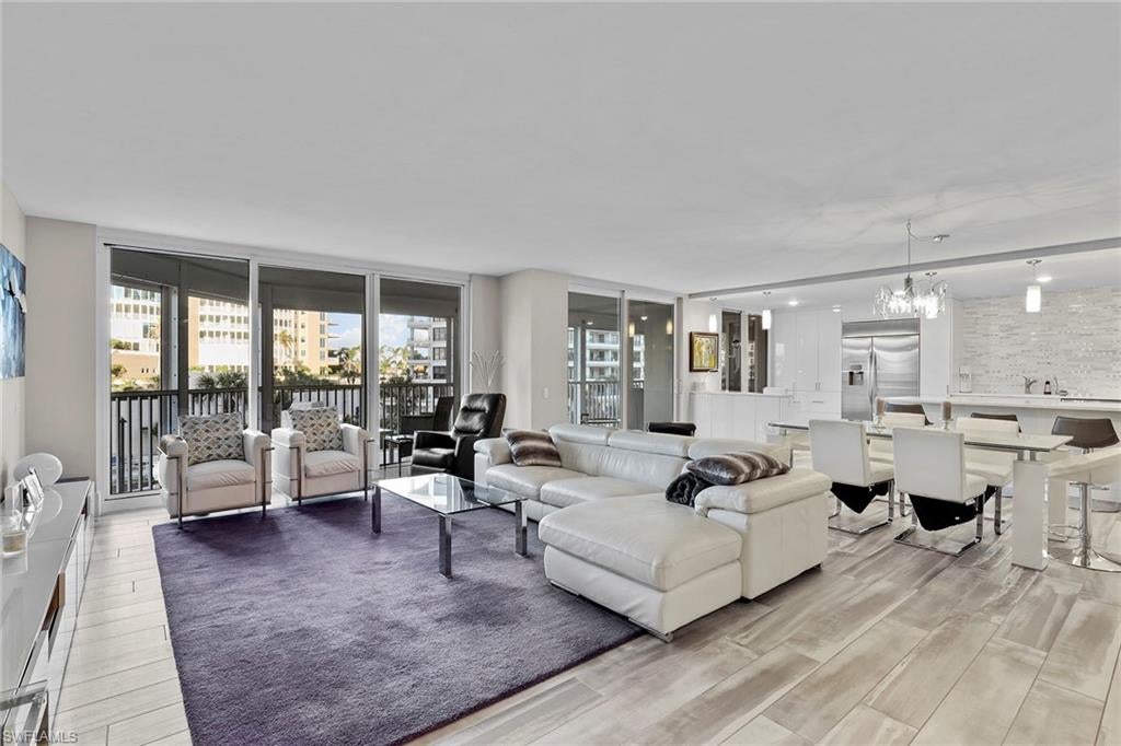 MONACO BEACH CLUB - Residential