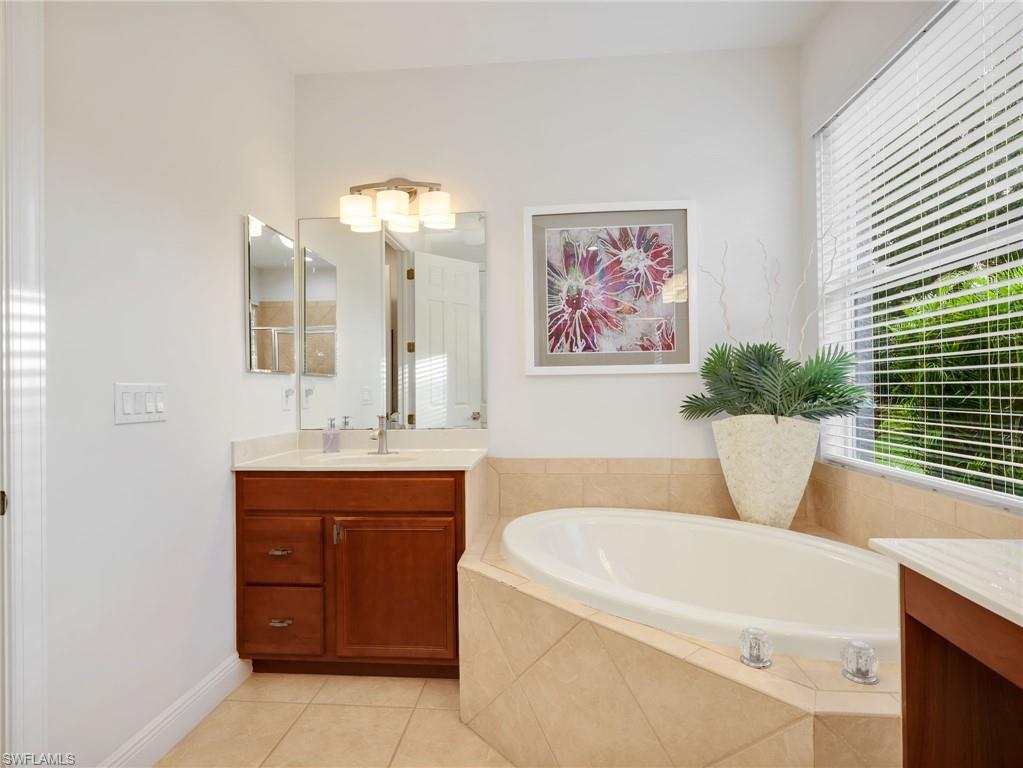BELLE LAGO - Residential
