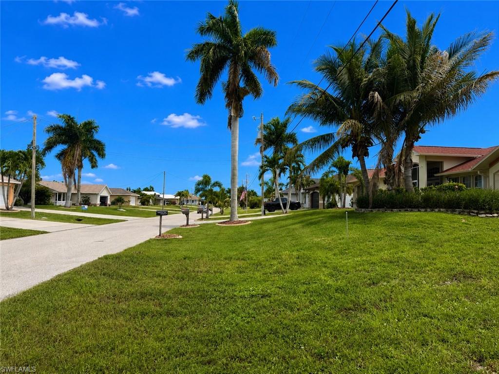 CAPE CORAL - Land