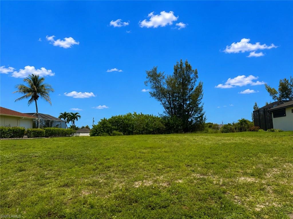 CAPE CORAL - Land