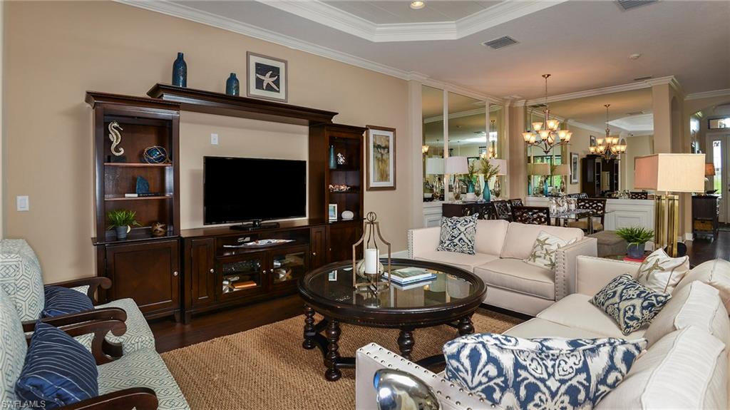 PEBBLE POINTE - Residential
