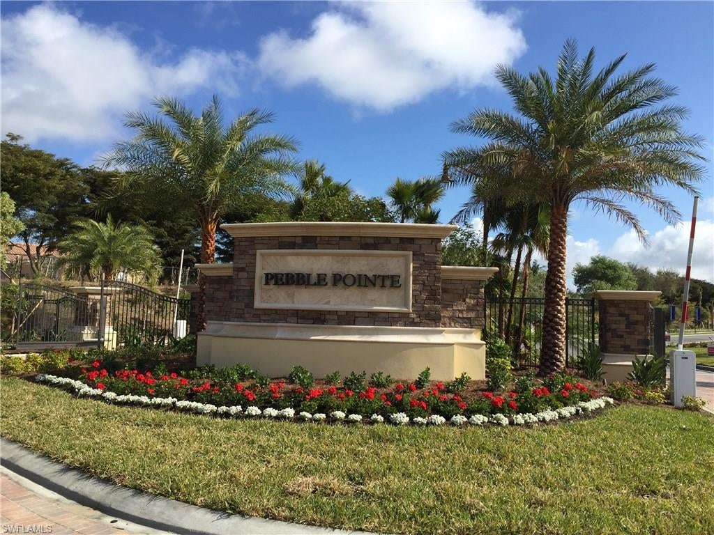 PEBBLE POINTE - Residential