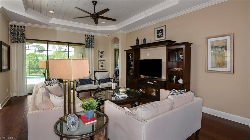 PEBBLE POINTE - Residential