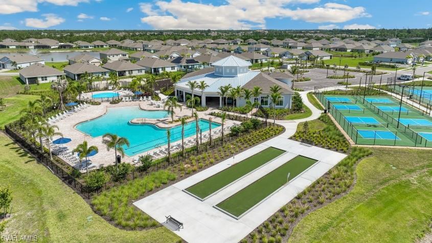 CORAL BAY - Residential