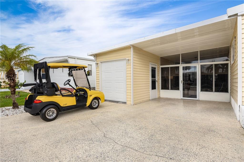 SIX LAKES COUNTRY CLUB - Residential