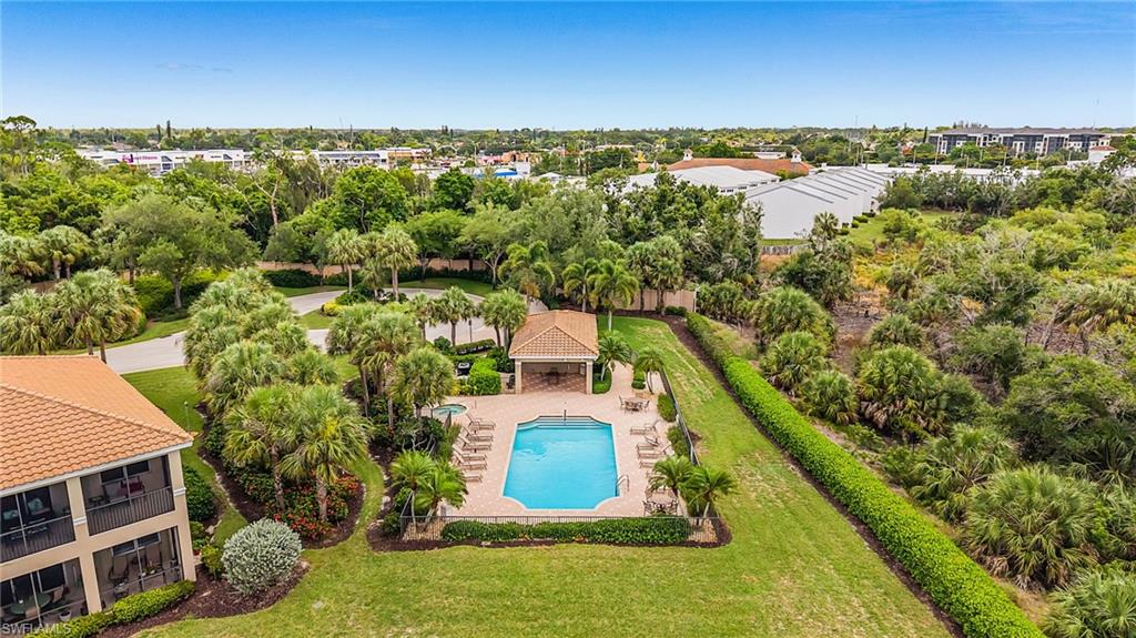 BAY WOODS - Residential