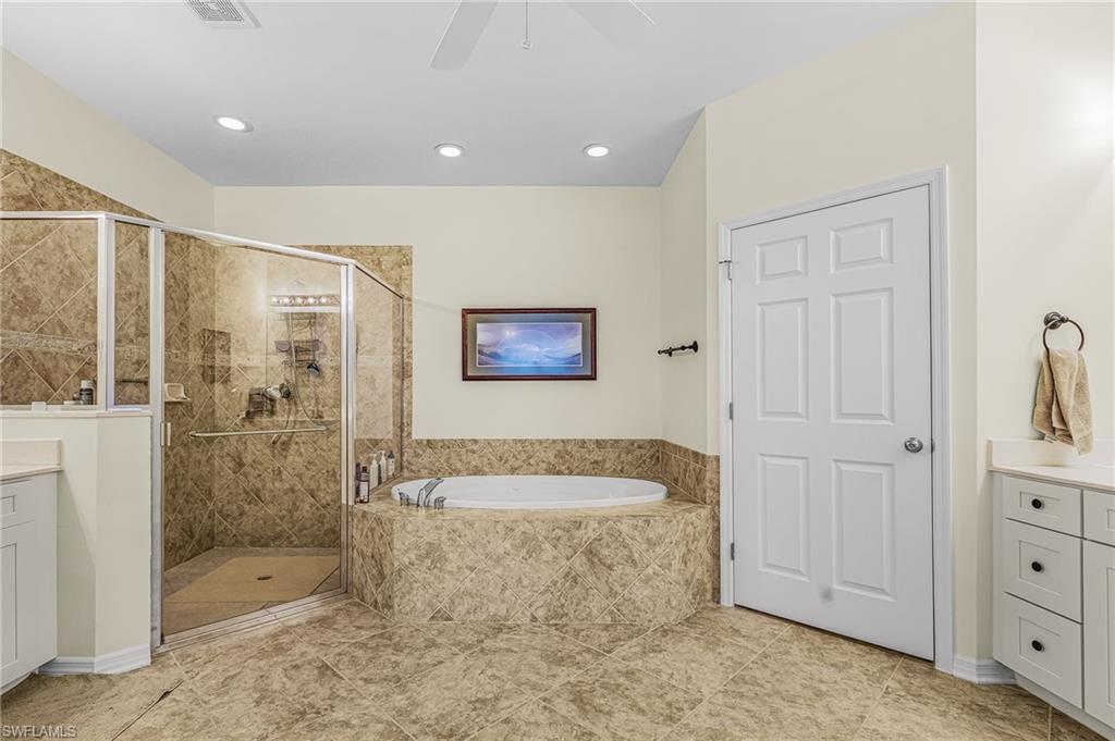 BAY WOODS - Residential
