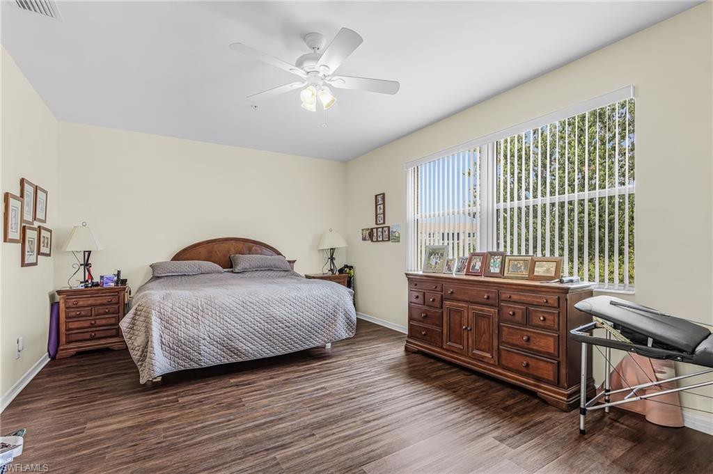BAY WOODS - Residential
