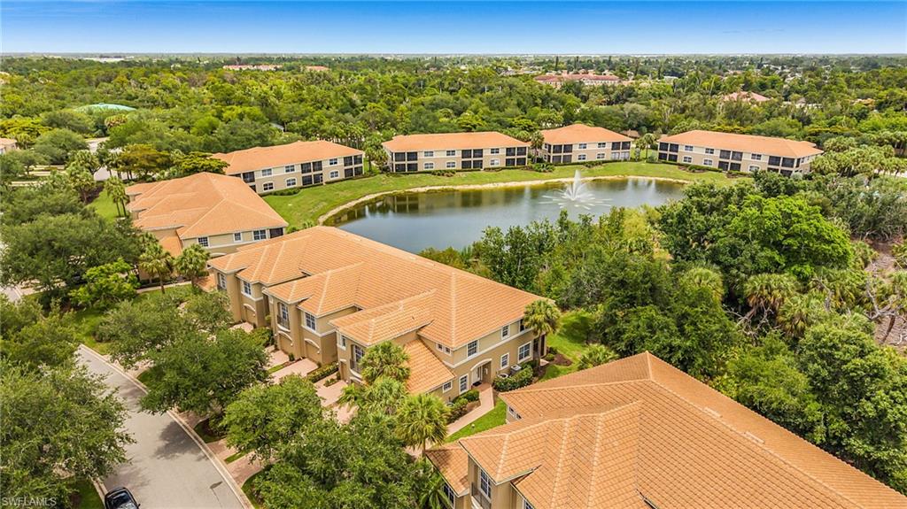 BAY WOODS - Residential