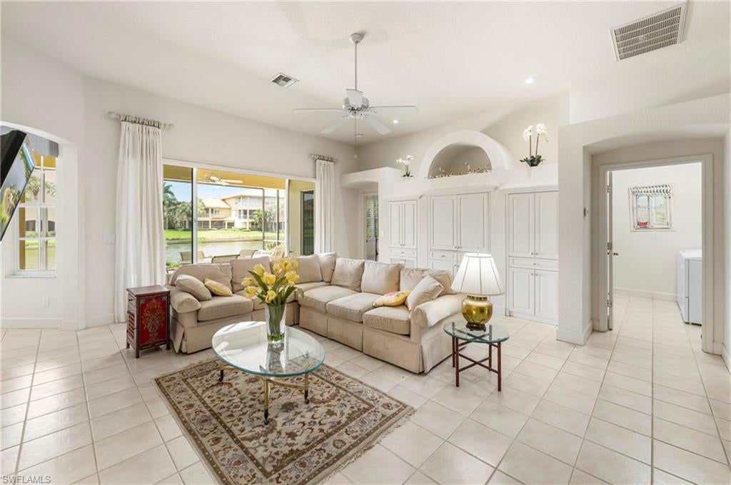 ISLAND COVE - Residential