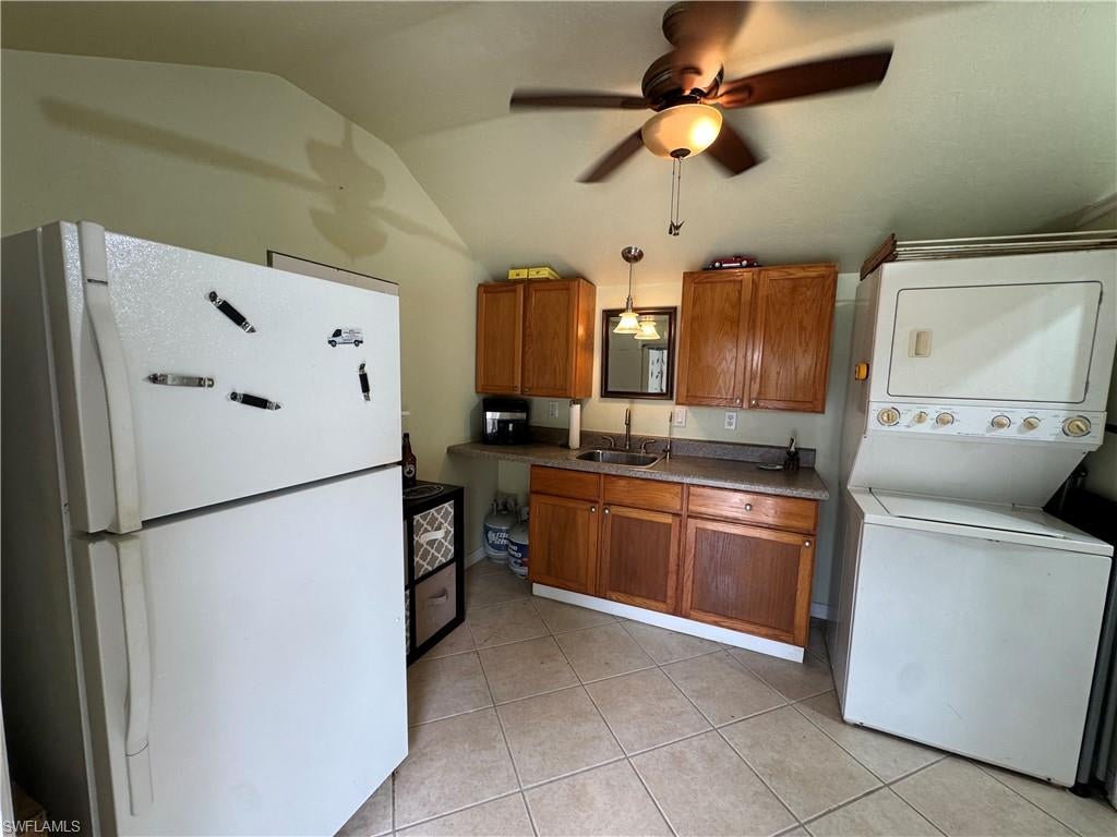 RIVERBEND MOTORCOACH RESORT - Land