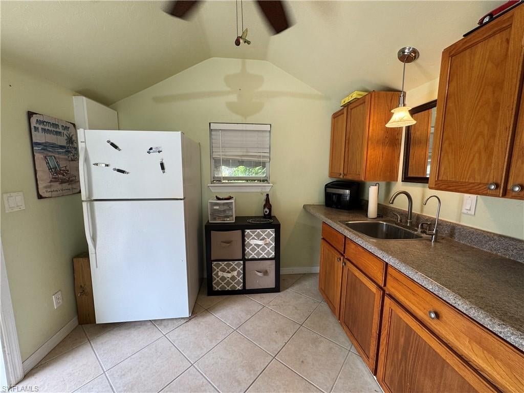 RIVERBEND MOTORCOACH RESORT - Land