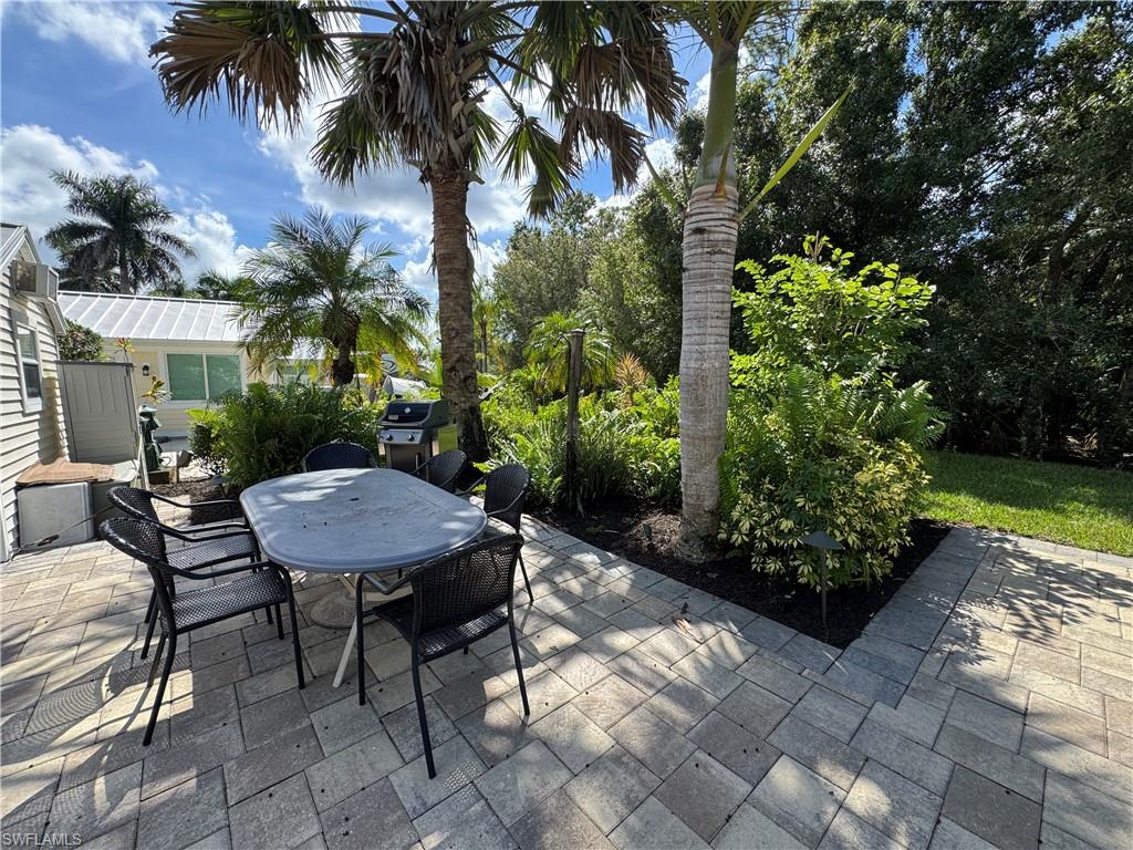 RIVERBEND MOTORCOACH RESORT - Land