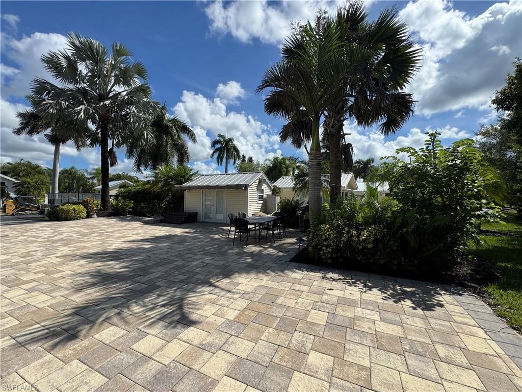 RIVERBEND MOTORCOACH RESORT - Land