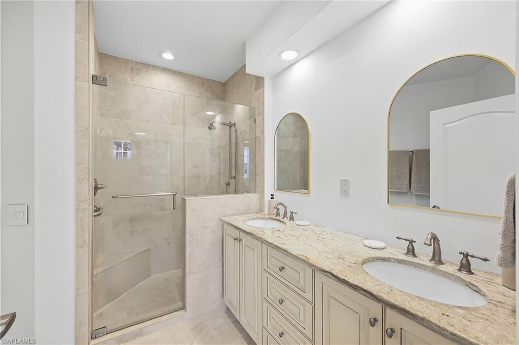 AVALON - Residential Lease